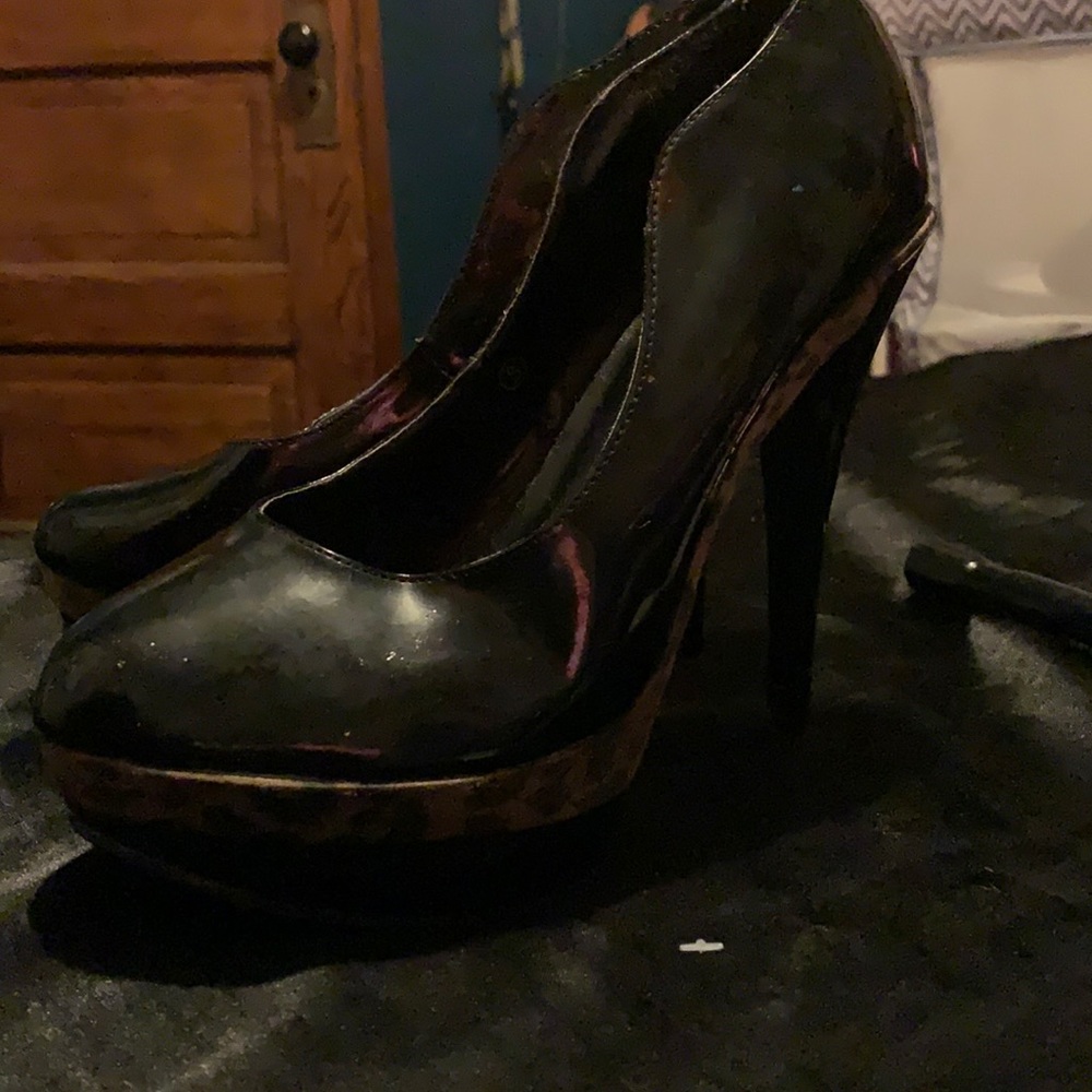 Leopard bottom heels